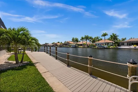 5201 Skylark Court Cape Coral FL 33904