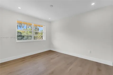 15174 SW 111th Street Miami FL 33196