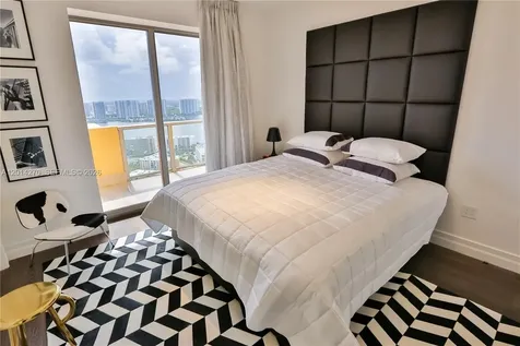 17749 Collins Avenue Sunny Isles Beach FL 33160