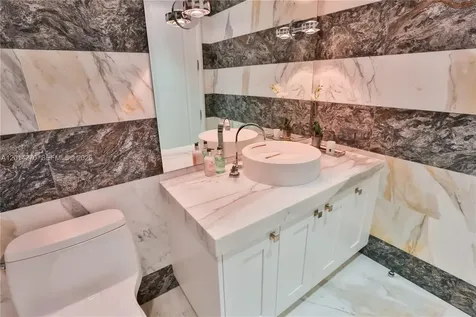17749 Collins Avenue Sunny Isles Beach FL 33160