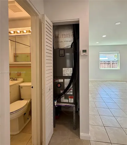 2318 Dewey Street Hollywood FL 33020