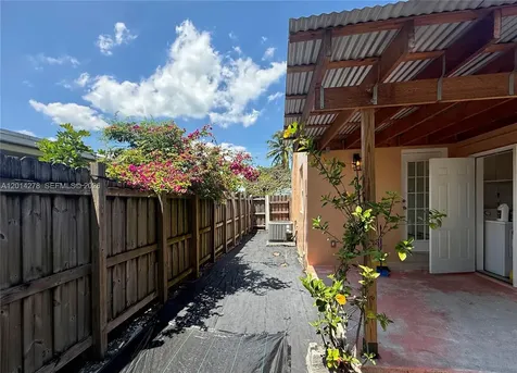 2318 Dewey Street Hollywood FL 33020