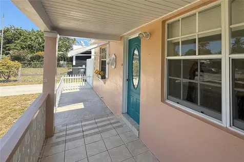 2318 Dewey Street Hollywood FL 33020