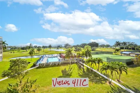 8900 Washington Pembroke Pines FL 33025