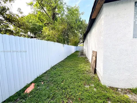 1484 NW 60th Street Miami FL 33142