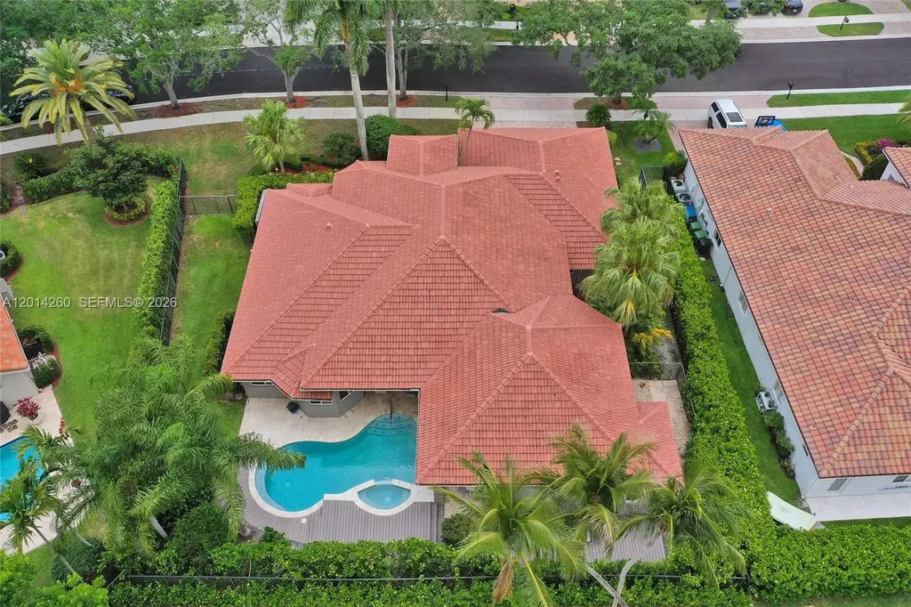 1640 Island Way Weston FL 33326