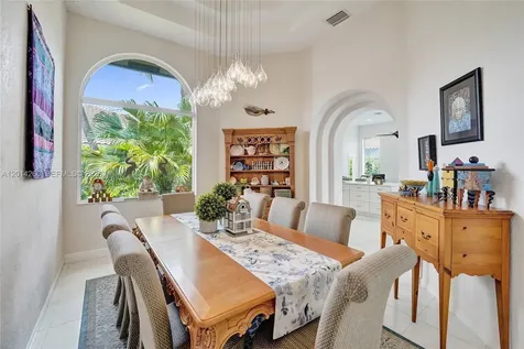 1640 Island Way Weston FL 33326