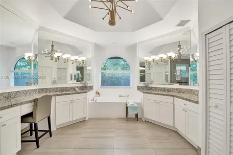 1640 Island Way Weston FL 33326