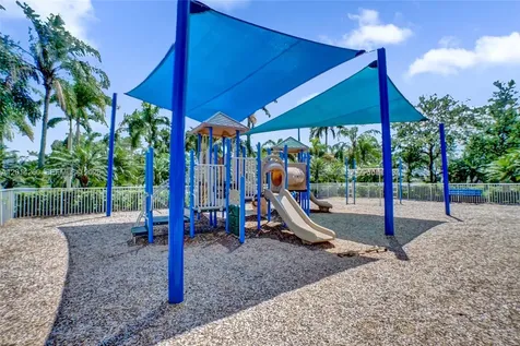 1640 Island Way Weston FL 33326