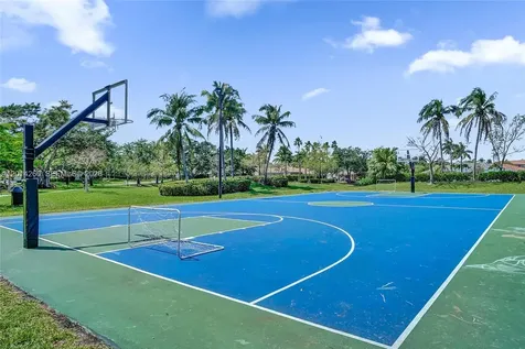 1640 Island Way Weston FL 33326