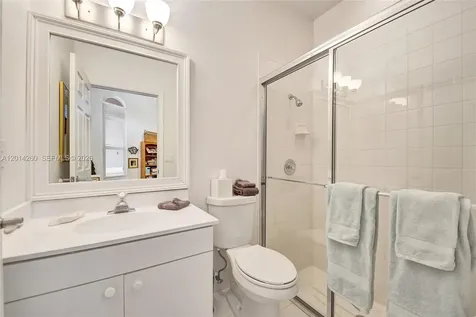 1640 Island Way Weston FL 33326
