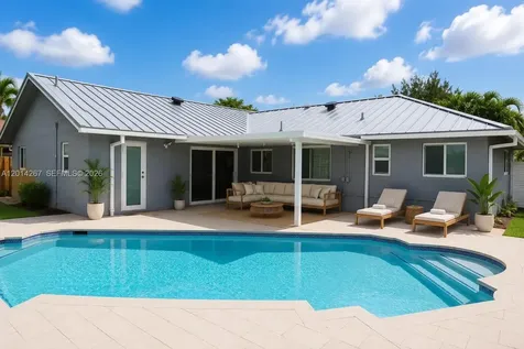 2841 SW 82nd Way Davie FL 33328