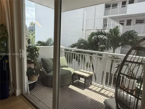 1666 West Avenue Miami Beach FL 33139