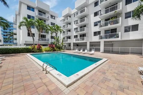 1666 West Avenue Miami Beach FL 33139
