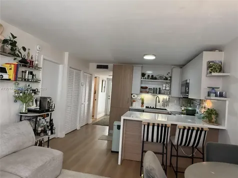 1666 West Avenue Miami Beach FL 33139