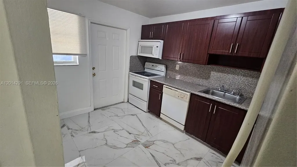 1524 SW 5th Place Fort Lauderdale FL 33312