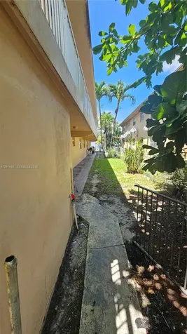 1524 SW 5th Place Fort Lauderdale FL 33312