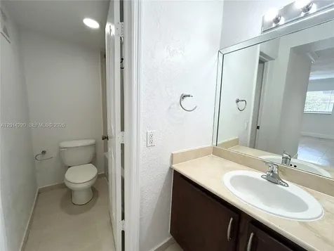 445 SW 11th Street Miami FL 33130