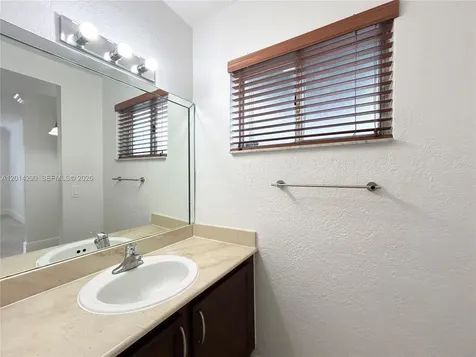 445 SW 11th Street Miami FL 33130