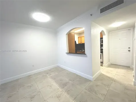 445 SW 11th Street Miami FL 33130