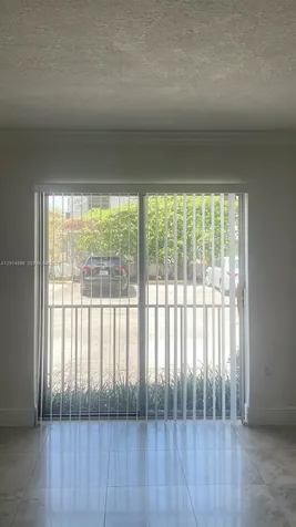445 SW 11th Street Miami FL 33130
