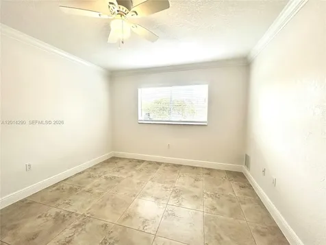 445 SW 11th Street Miami FL 33130