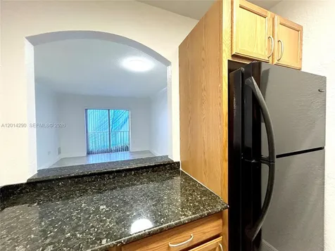 445 SW 11th Street Miami FL 33130