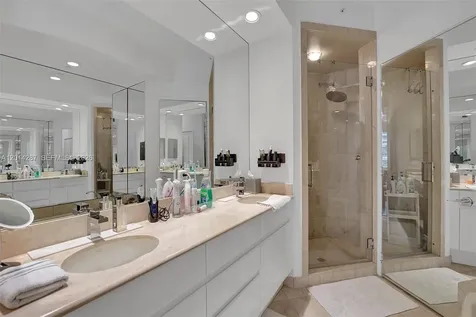 715 Crandon Boulevard Key Biscayne FL 33149