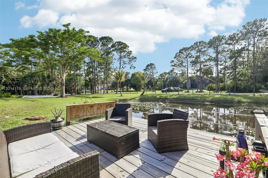 15698 N 77th Trail N Palm Beach Gardens FL 33418