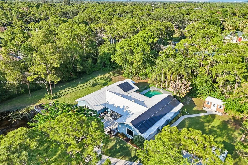 15698 N 77th Trail N Palm Beach Gardens FL 33418