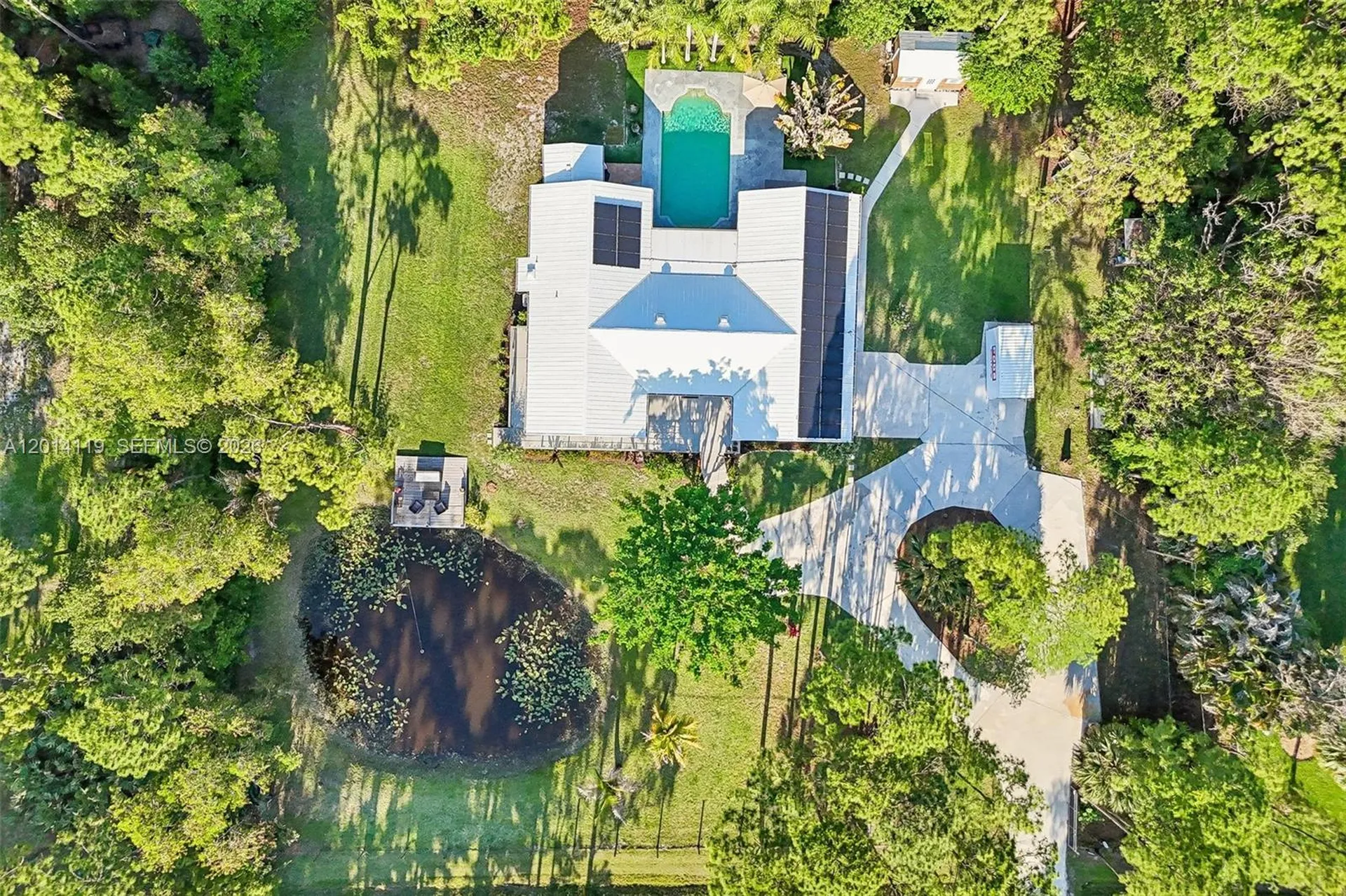 15698 N 77th Trail N Palm Beach Gardens FL 33418