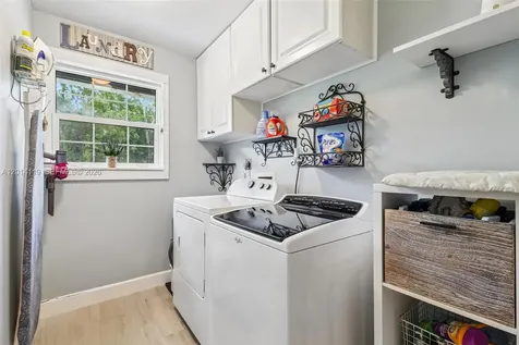 15698 N 77th Trail N Palm Beach Gardens FL 33418