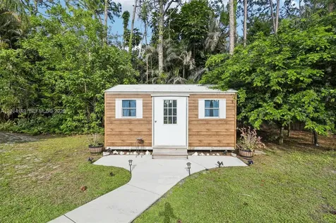 15698 N 77th Trail N Palm Beach Gardens FL 33418