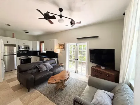 2850 Coconut Avenue Miami FL 33133
