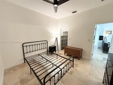 2850 Coconut Avenue Miami FL 33133