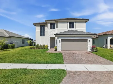 5023 Ofanto Ave Maria FL 34142