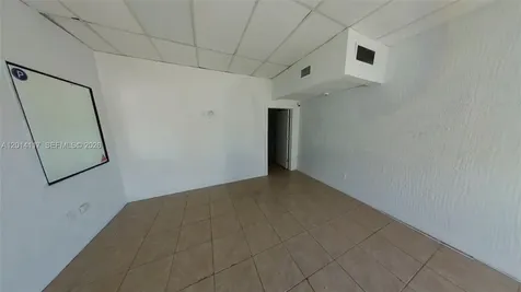 2319 NW 7th Street Miami FL 33125