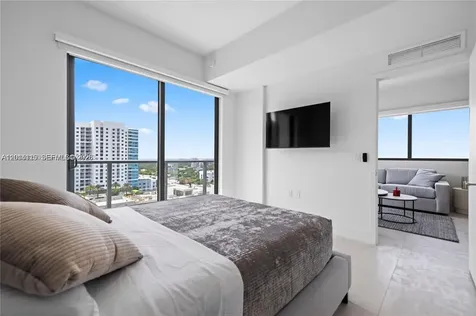 239 SW 9th Street Miami FL 33130