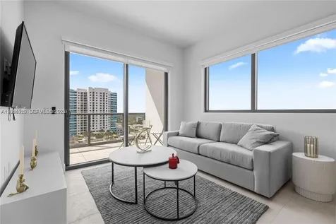239 SW 9th Street Miami FL 33130