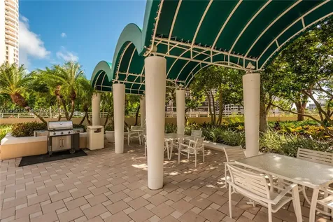 888 Brickell Key Drive Miami FL 33131