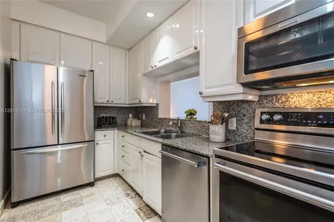 888 Brickell Key Drive Miami FL 33131