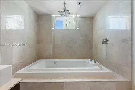 218 SE 14th Street Miami FL 33131