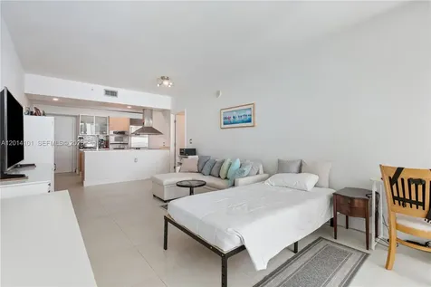 218 SE 14th Street Miami FL 33131