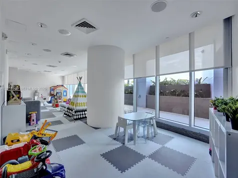 17001 Collins Avenue Sunny Isles Beach FL 33160