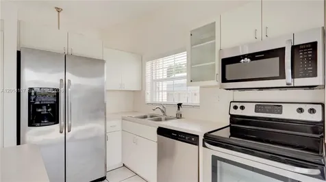 6410 SW 112th Place Miami FL 33173