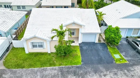 6410 SW 112th Place Miami FL 33173