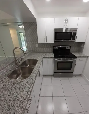 11800 SW 18th Street Miami FL 33175