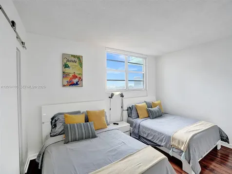3901 S Ocean Drive Hollywood FL 33019