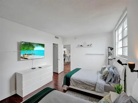 3901 S Ocean Drive Hollywood FL 33019