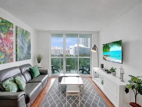 3901 S Ocean Drive Hollywood FL 33019